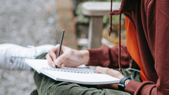 Der grüne Klassiker: Faber-Castell 9000 mit Logo bedrucken lassen