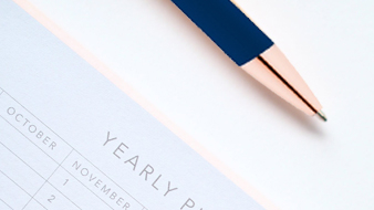 Sind Sie auch Team Roségold? Entdecken Sie die einzigartigen Alpha-Pens mit Logo!