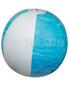 Strandball mit Meeroptik