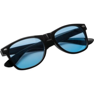 Sonnenbrille mit farbigen Gläsern Sonnenbrille mit farbigen Gläsern