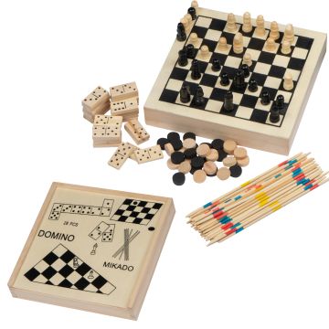 Spieleset in einer Holzbox Spieleset in einer Holzbox