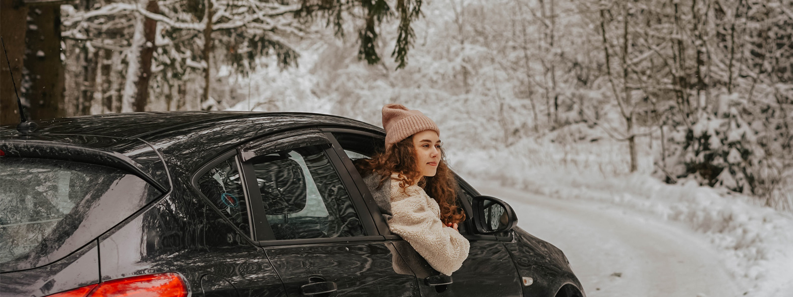 Diese 5 Notfall-Gegenstände brauchen Autofahrer bei Eis und Schnee