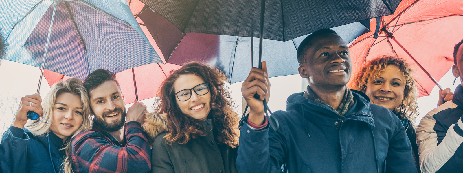 Regenschirme – richtig nützlich und bedruckt die perfekte Werbung